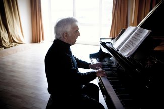 Vladimir Ashkenazy | HarrisonParrott